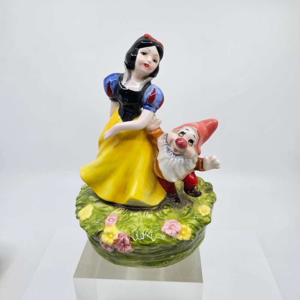 Vintage Disney SNOW WHITE and DWARF Music Schmid Hand Painted 6 1/4"